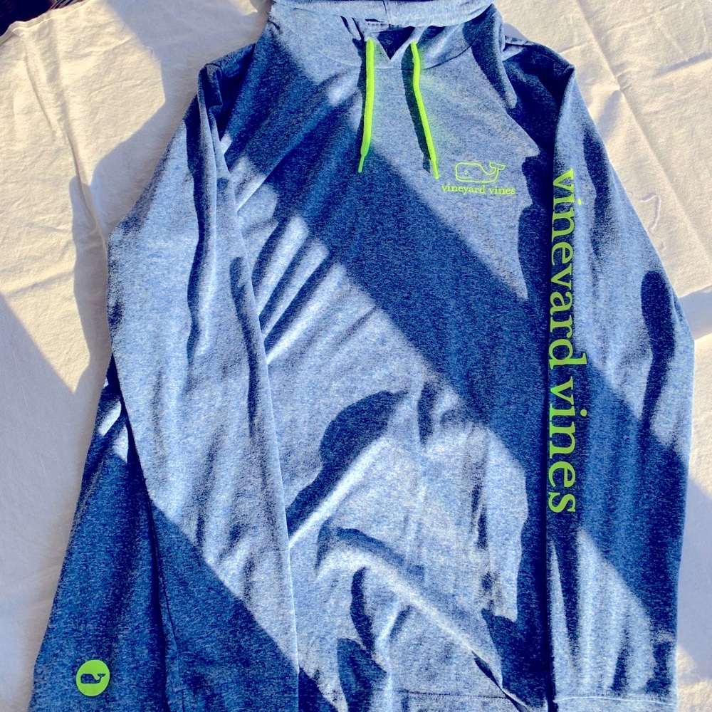 Men’s Vinyard Vines Performance Hoodie